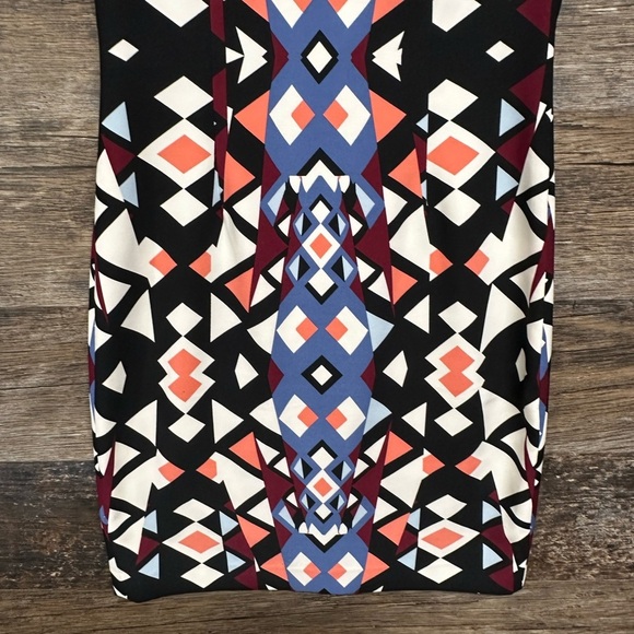 Talbots Geometric Black and White Sheath Mini Dress Crew Neck Short Sleeve - Picture 3 of 7